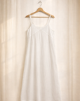 Robe mi-longue blanche fluide