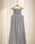 Robe mi-longue bleu de gris fluide