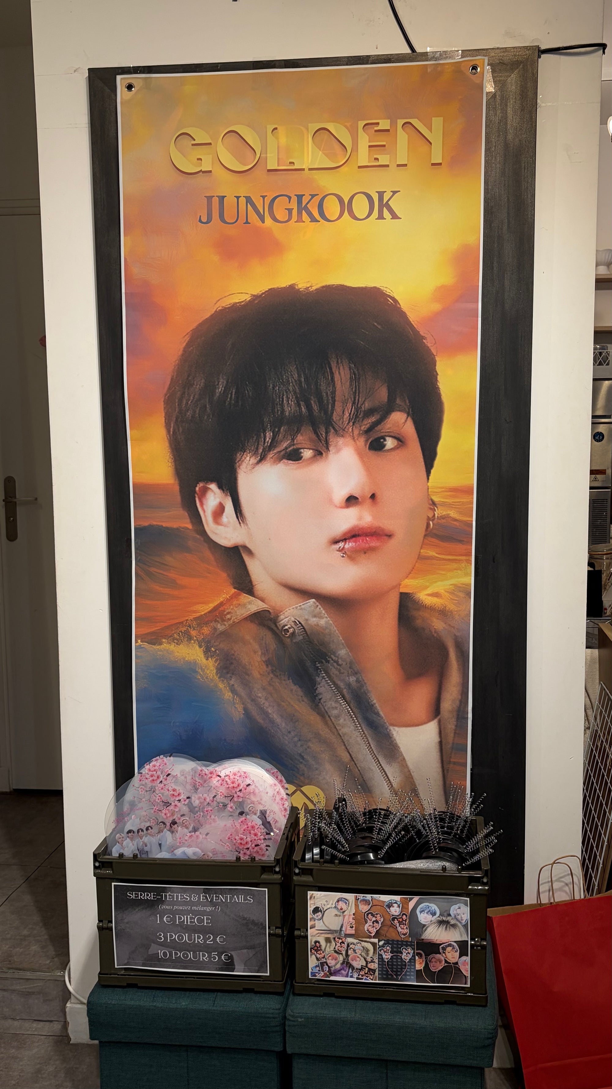 Jungkook Golden (Taille Porte)