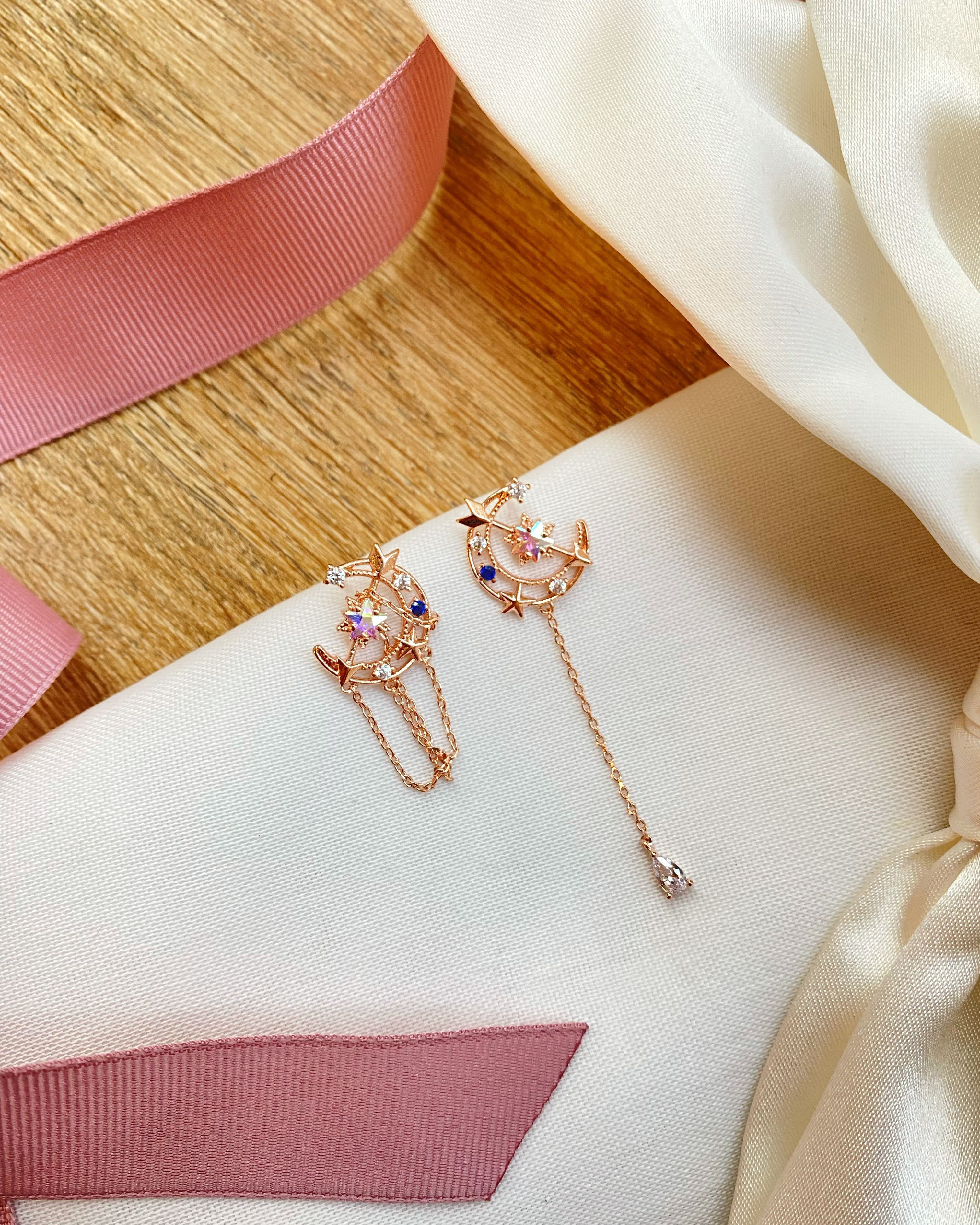 Star Seeking Arrow - Golden Rose